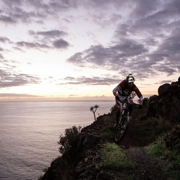 LEDLENSER XEO 19 R KAFA FENERİ