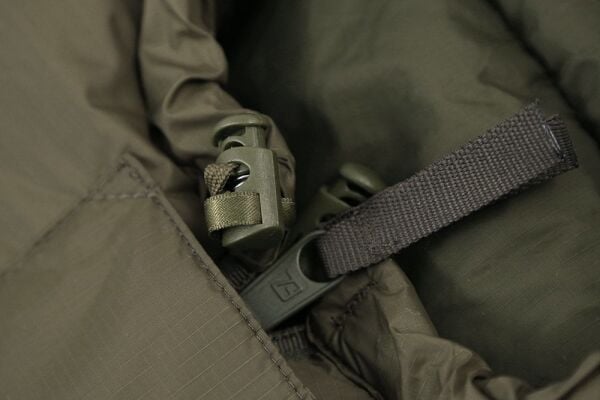 Carinthia Defence 4-200 Uyku Tulumu