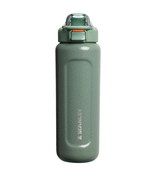 The Stanley Wellspring Bottle 0.7 Litre  Hammertone Green