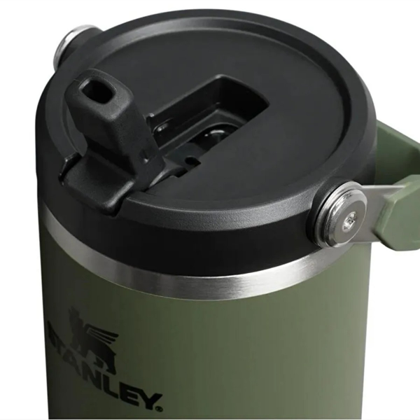 Stanley The IceFlow™ Flip Straw Tumbler 0.89 Litre Dried Pine