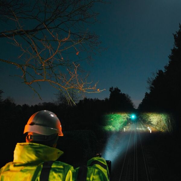 LEDLENSER XP30R ALAN AYDINLATMA FENERİ