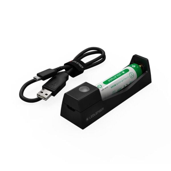 Ledlenser 14500 Şarj Edi̇lebi̇li̇r Pi̇l 750 Mah Ve Şarj İstasyonu