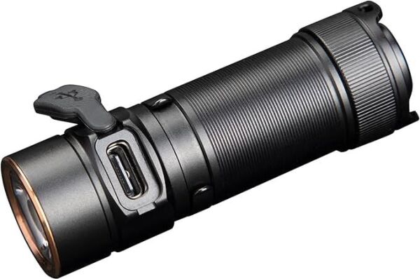 Feni̇x E18r V2.0 1200 Lümen El Feneri̇