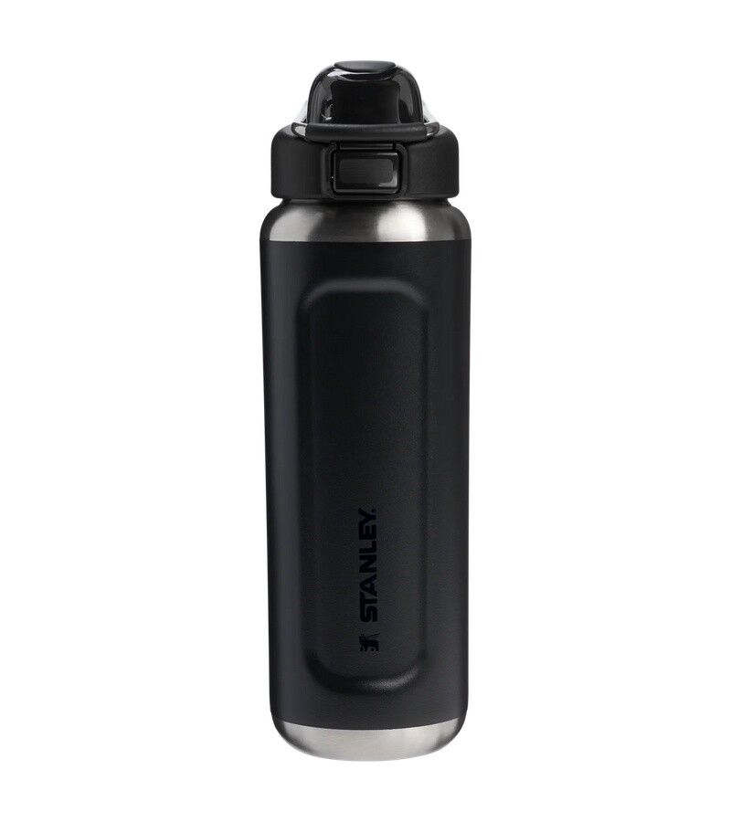 The Stanley Wellspring Bottle 0.7 Litre Black
