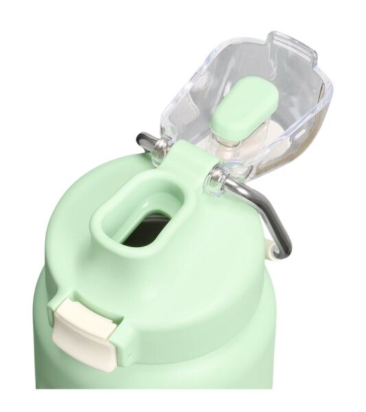 The Stanley Wellspring Bottle 0.7 Litre Pistachio