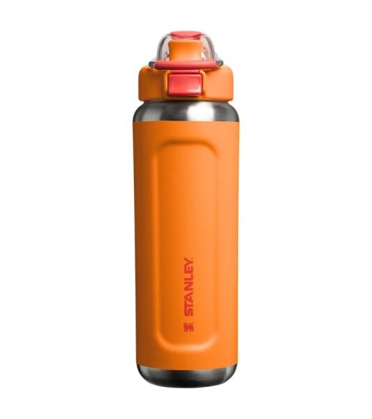 The Stanley Wellspring Bottle 0.7 Litre Goldenrod Coral