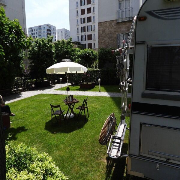 IBATTERY GÜNEŞ  PANELLİ ŞEMSİYE