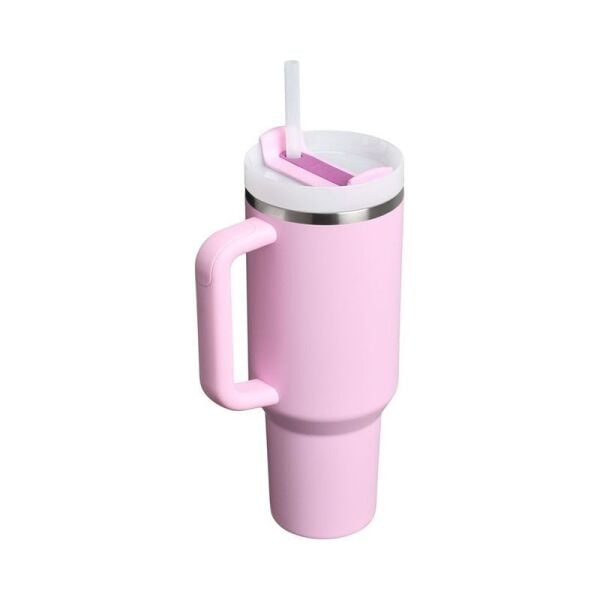 STANLEY QUENCHER 1.18 LİTRE PİPETLİ TERMOS PEMBE RENK